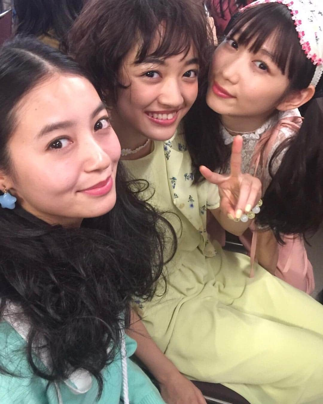 Seventeenさんのインスタグラム写真 - (SeventeenInstagram)「パジャマgirls🐻 #Seventeen夏の学園祭2017 #STニュース #岡本夏美 #下村実生 #田辺桃子」8月27日 13時21分 - seventeenjp_mag