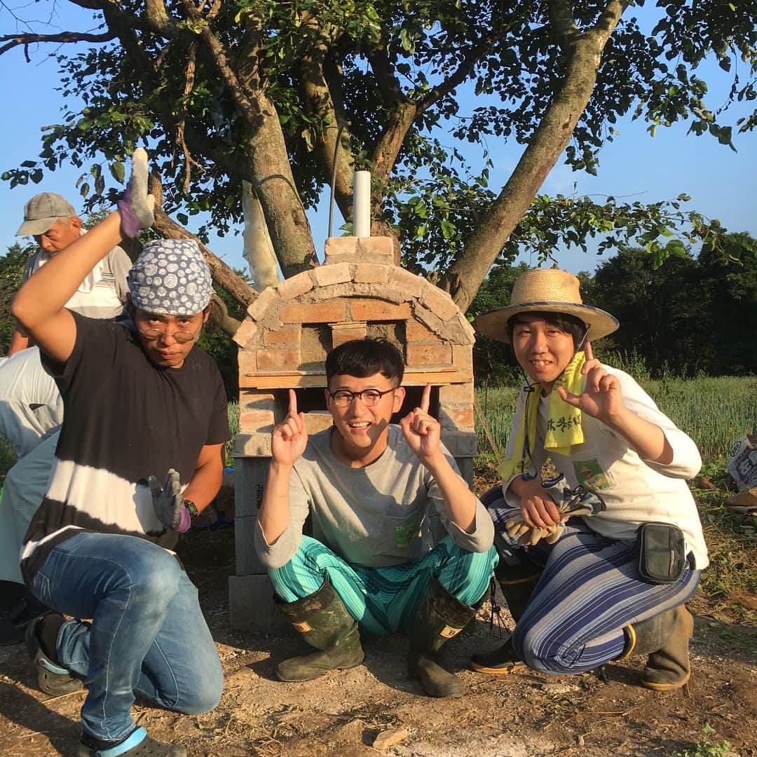 馬場裕之のインスタグラム：「ピザ窯作りました😍 ピザ焼き体験イベントやりたい🙆‍♂️」