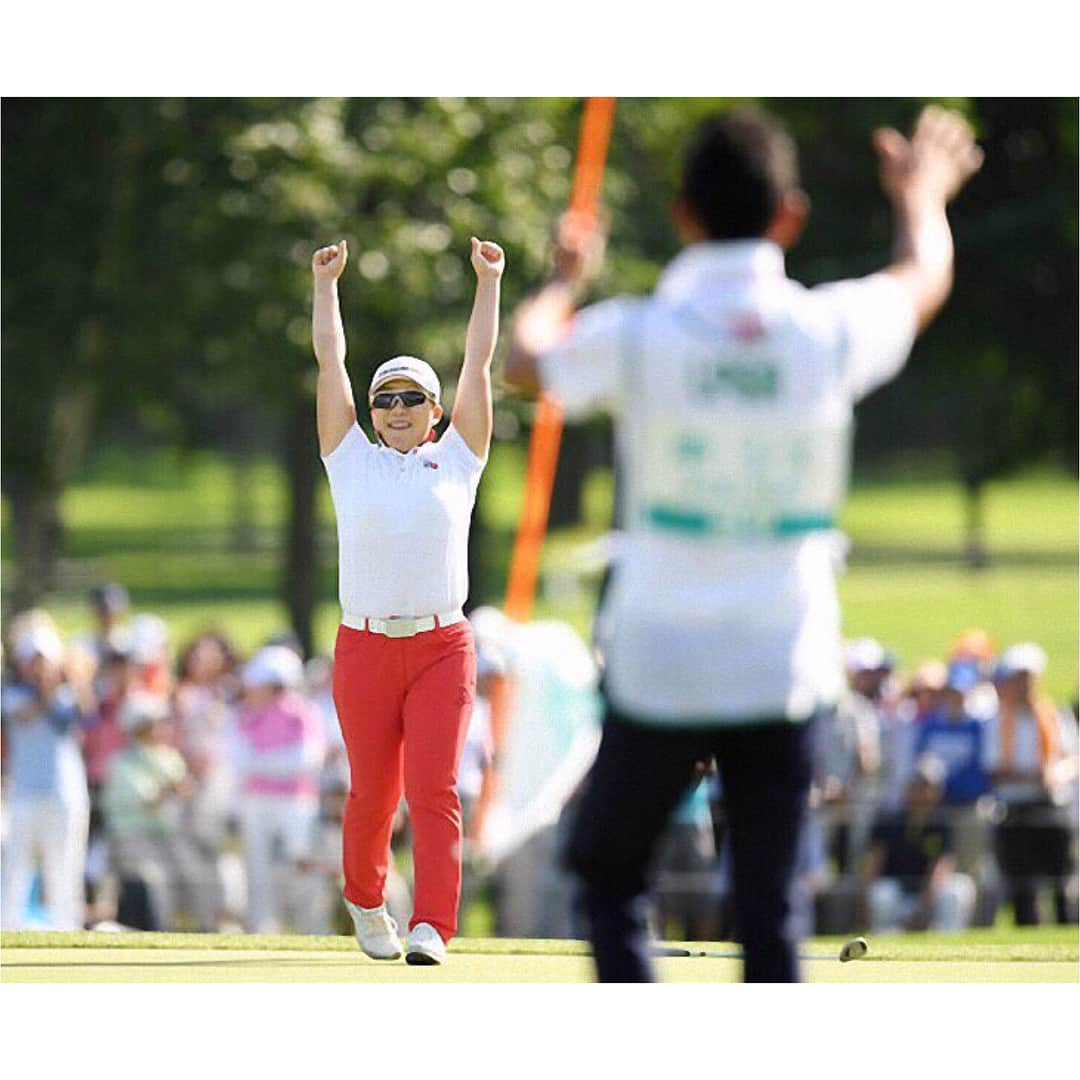 シン・ジエさんのインスタグラム写真 - (シン・ジエInstagram)「많이 기다려주신 모든분들께  감사드립니다.  조금씩 더욱 성장한 신지애 보여드리겠습니다. 감사합니다.  長い時間待っててくださったみなさんに感謝します。  少しずつ、もっと成長していくシンジエをみなさんに見せます。  ありがとうございます。 #ThreeBond #jatco #M.U #ecco #K.P.S @naohirock5.1」8月28日 17時26分 - jiyai_shin