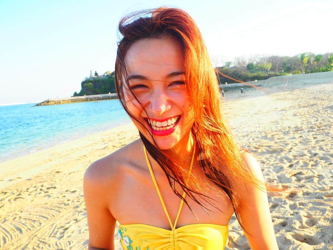 高橋ユウさんのインスタグラム写真 - (高橋ユウInstagram)「おはようございます☀︎☀︎ #haveaniceday photo by @maryjuntakahashi  #smile #sea #swimwear #trip #海 #水着 #旅 #happy」8月29日 8時04分 - takahashiyu.official