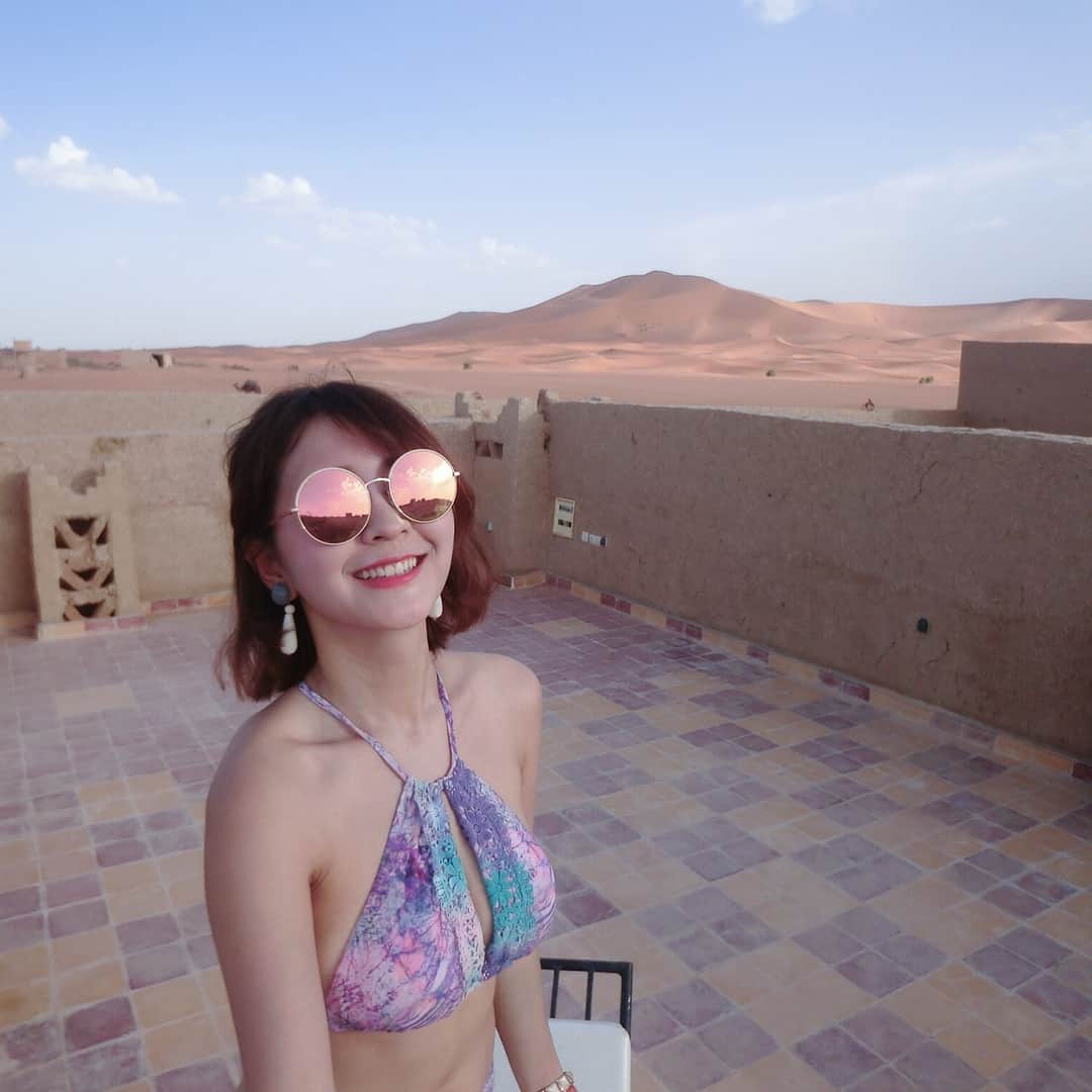 郭圈圈さんのインスタグラム写真 - (郭圈圈Instagram)「👙🏜️☀️ . . . . #lea_bikini#lea_morocco#dessert##沙漠旅行 #撒哈拉沙漠 #desert  #sahara #saharagarden#saharadesert#bikini#bikinigirl#wetswimwear #morocco #北非 #私人訂製團 #雙人成團 #CP值最高的撒哈拉沙漠奢華私人團 #Yalla摩洛哥魔力之旅」8月30日 0時51分 - helloiamlea