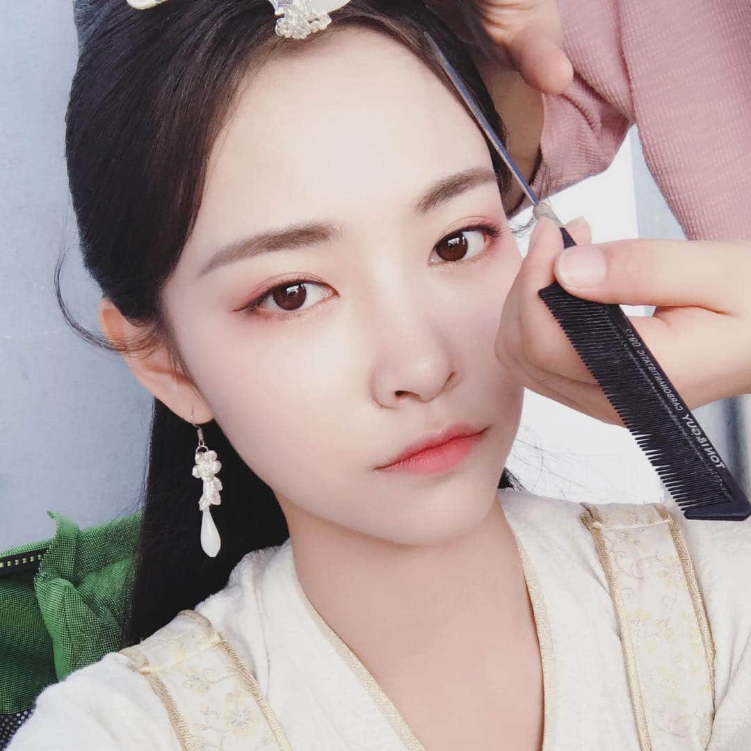 KIKIのインスタグラム：「😳😳」