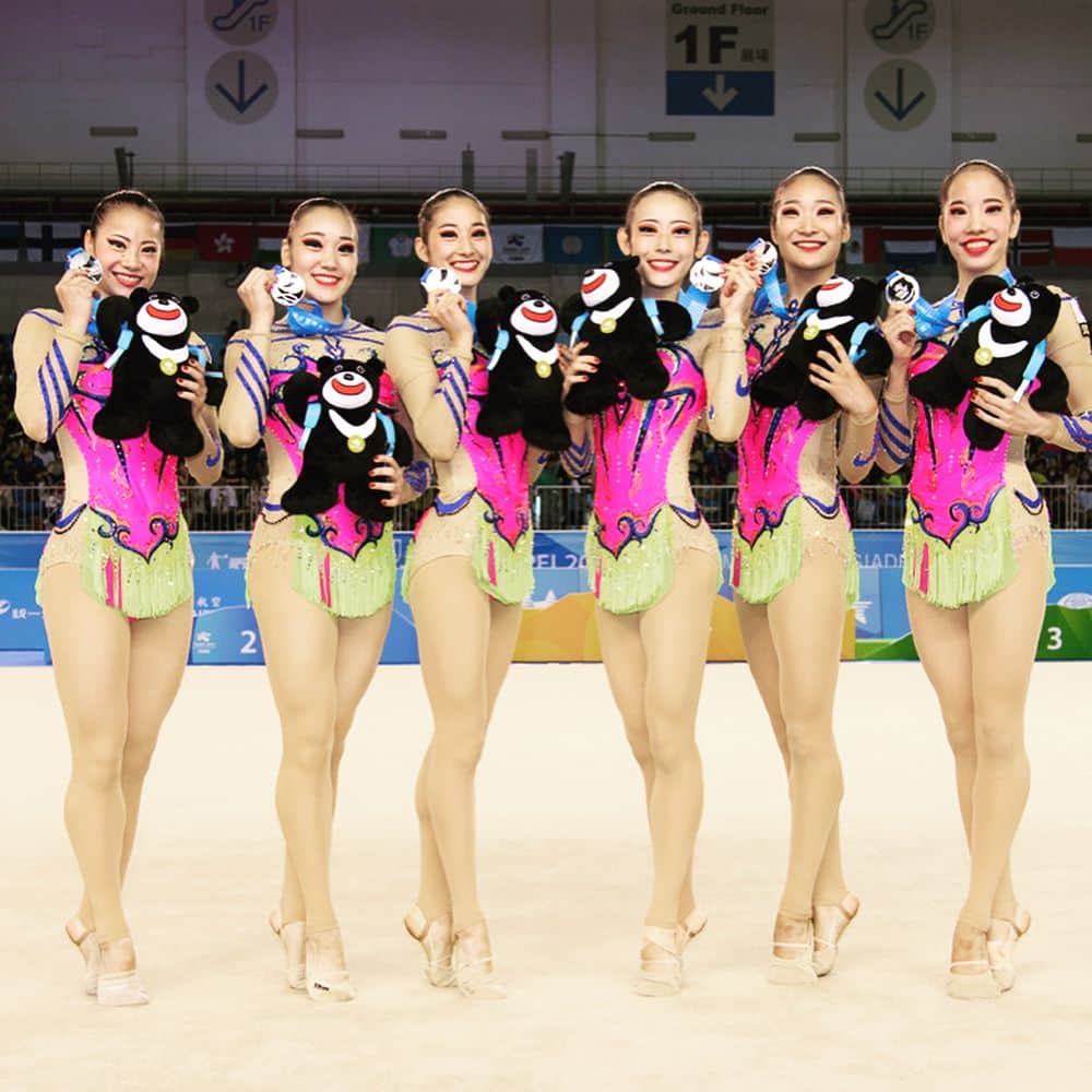 日本オリンピック委員会さんのインスタグラム写真 - (日本オリンピック委員会Instagram)「台北ユニバーシアード第11日（29日）、新体操の団体（フープ5）で日本が銀メダル、種目別リボンでは立澤孝菜選手が銅メダルとなりました。（写真：フォート･キシモト） . Gymnastics Rhythmic's team Japan won a silver medal in Group 5 Hoops and Takana Tatsuzawa won a bronze medal in Individual Ribbon at Universiade Taipei 2017. Congrats!! PHOTO: PHOTO KISHIMOTO . #佐藤彩乃 #成松由加理 #近藤奈菜 #堀七瀬 #森野夏海 #小野明日香 #立澤孝菜 #AyanoSato #YukariNarimatsu #NanaKondo #NanaseHori #NatsumiMorino #AsukaOno #TakanaTatsuzawa #新体操 #gymnasticsrhythmic #台北ユニバーシアード #Universiade2017 #Taipei #SUTaipei2017 #Universiade #がんばれニッポン #JapaneseOlympicCommittee #TEAMNIPPON」8月30日 17時43分 - teamjapanjoc