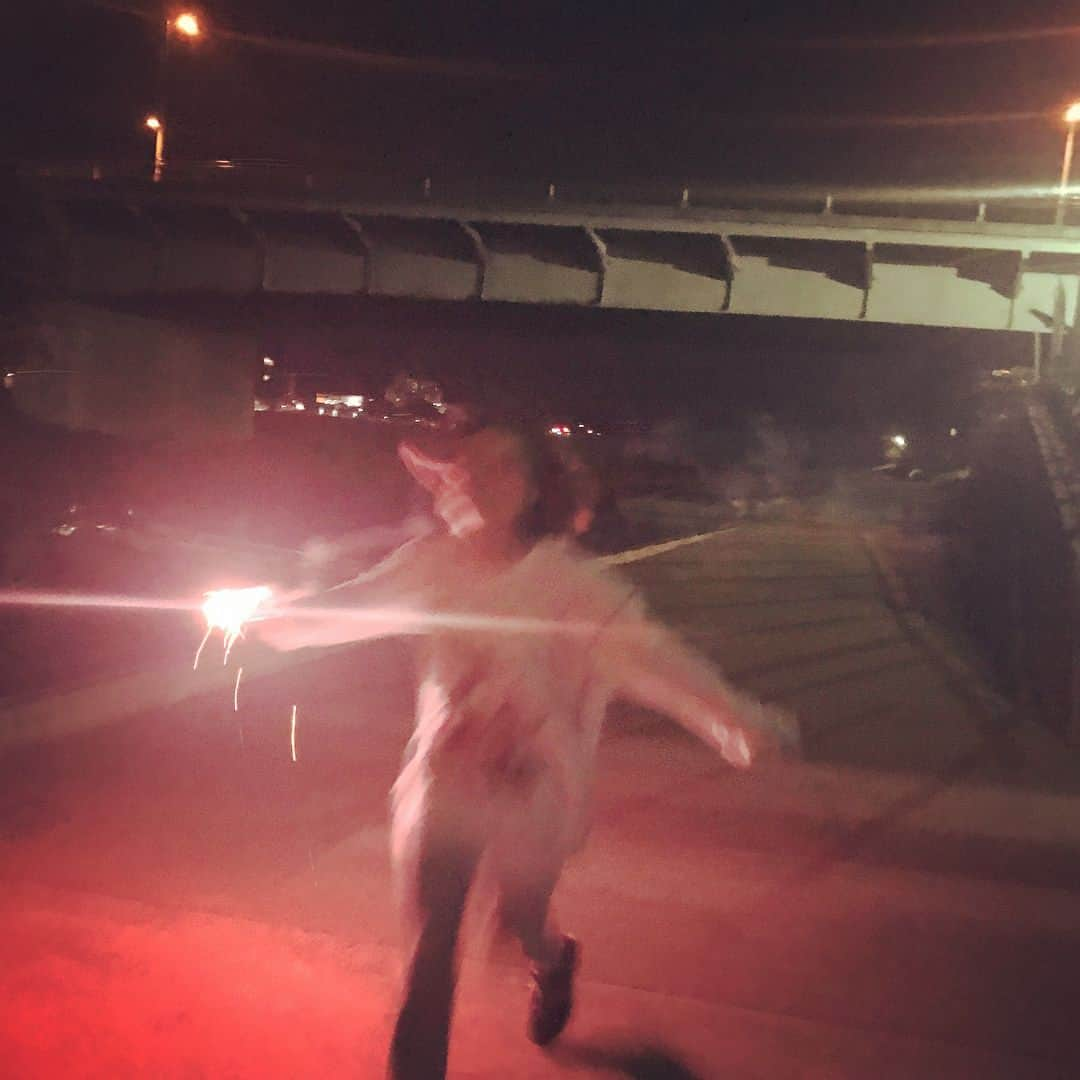 大島優子さんのインスタグラム写真 - (大島優子Instagram)「Emotion 🎇🎆🎇✨🎆💫」8月31日 2時49分 - yuk00shima