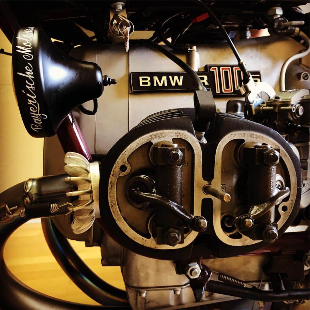 伊勢谷友介さんのインスタグラム写真 - (伊勢谷友介Instagram)「'76 BMW R100S  #bmwmotorrad  #bmwengine」8月31日 19時40分 - iseya_yusuke