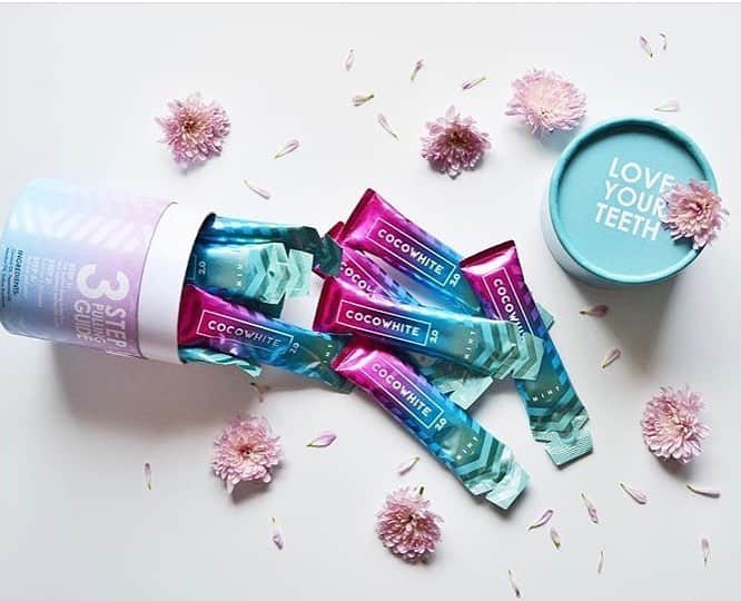CocoWhiteのインスタグラム：「Great shot @lisaernst. Who else is loving their Cocowhite Mint? 😁」