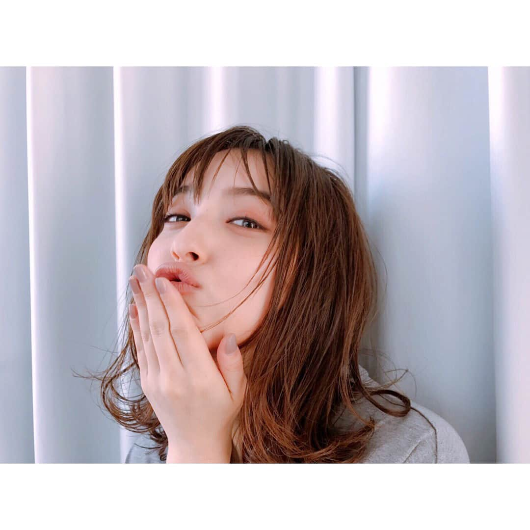 佐々木希さんのインスタグラム写真 - (佐々木希Instagram)「#金子綾 氏 撮影終わりに撮ってくれました😘  オフショット#撮影」9月1日 19時06分 - nozomisasaki_official