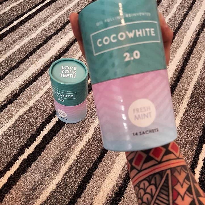 CocoWhiteのインスタグラム：「A month's supply of Cocowhite is the best kind of Saturday delivery! 🙌」