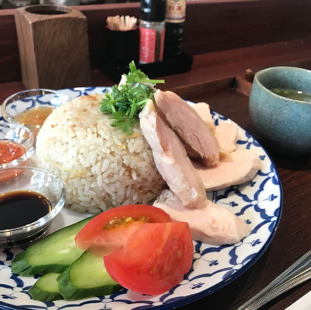高木晴菜さんのインスタグラム写真 - (高木晴菜Instagram)「こんばんは😃 先日、神戸元町にある定食とくのうさんに行ってきました🍴和風な定食もあれば、チキンライスやカレーとジャンルは豊富です✨店内も落ち着いた雰囲気で、ご飯もすっごく美味しかったですよ😆💓今年オープンしたばかりなので、ぜひ行ってみてください💕 @tokunou0703  #kwanseigakuinuniversity #misscampus #tokunou #motomachi #sannomiya #yum #定食屋 #とくのう #関西学院大学 #ミスキャンパス関西学院2017 #ミスキャン」9月2日 20時08分 - harunatakagi