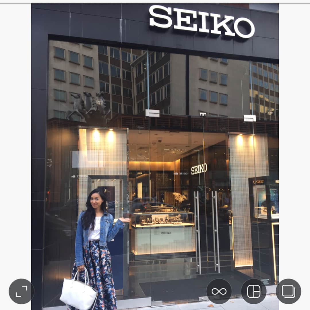 RENAのインスタグラム：「Japanese watch brand, Seiko Flagship opened at Knightsbridge!  #london #watch #japan #seiko #iaaf #brand #newopen #flagship #boutique  ロンドン世界陸上でもスポンサーされていました日本時計ブランド、SEIKO のフラッグシップがロンドンのナイトブリッジにオープンしたのでブティック見に行ってきました:) #時計 #日本ブランド #ロンドン #SEIKO #フラッグシップ #ブティック #世界陸上」