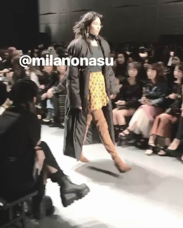 那須ミラノのインスタグラム：「. @murua_official  @drop_tokyo  @cazumax  #ME0901#MURUA#2017aw」