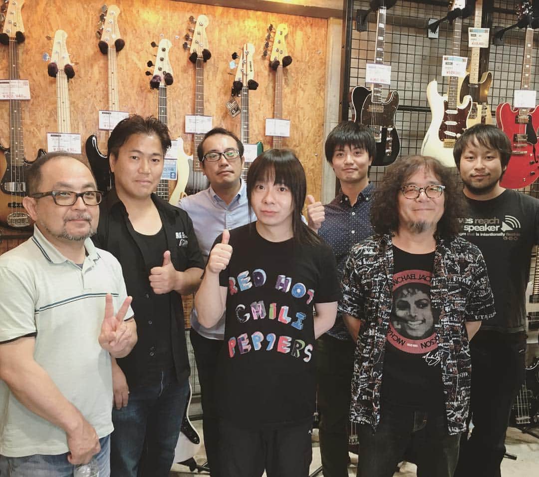 藤岡幹大のインスタグラム：「ヤマハパルス米子楽器さん、KORGさん、Kemper久保山さん、ありがとうございました🎸」