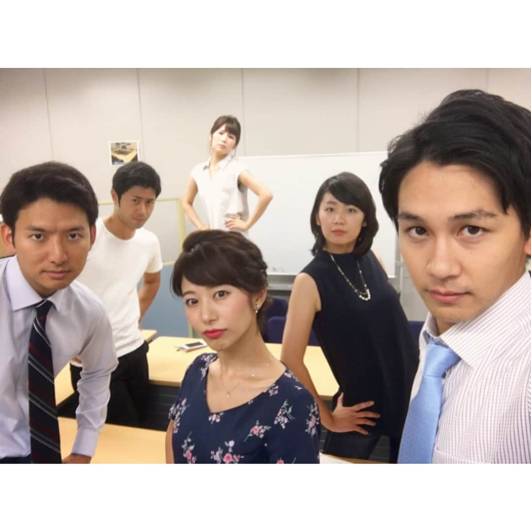 海老原優香さんのインスタグラム写真 - (海老原優香Instagram)「演出をしてくださった榎並さんを加えて、全員キメ顔でフルキャスト写真😏 ＊ 先輩方が私服からスーツに着替えてくださり、この完成度になりました！💮 ＊ #榎並大二郎 アナ #生田竜聖 アナ #大村晟 アナ #竹内友佳 アナ #新美有加 アナ #海老原優香  #楽しすぎた#1時間#豪華 #ありがとうございました」9月3日 22時51分 - ebioffi