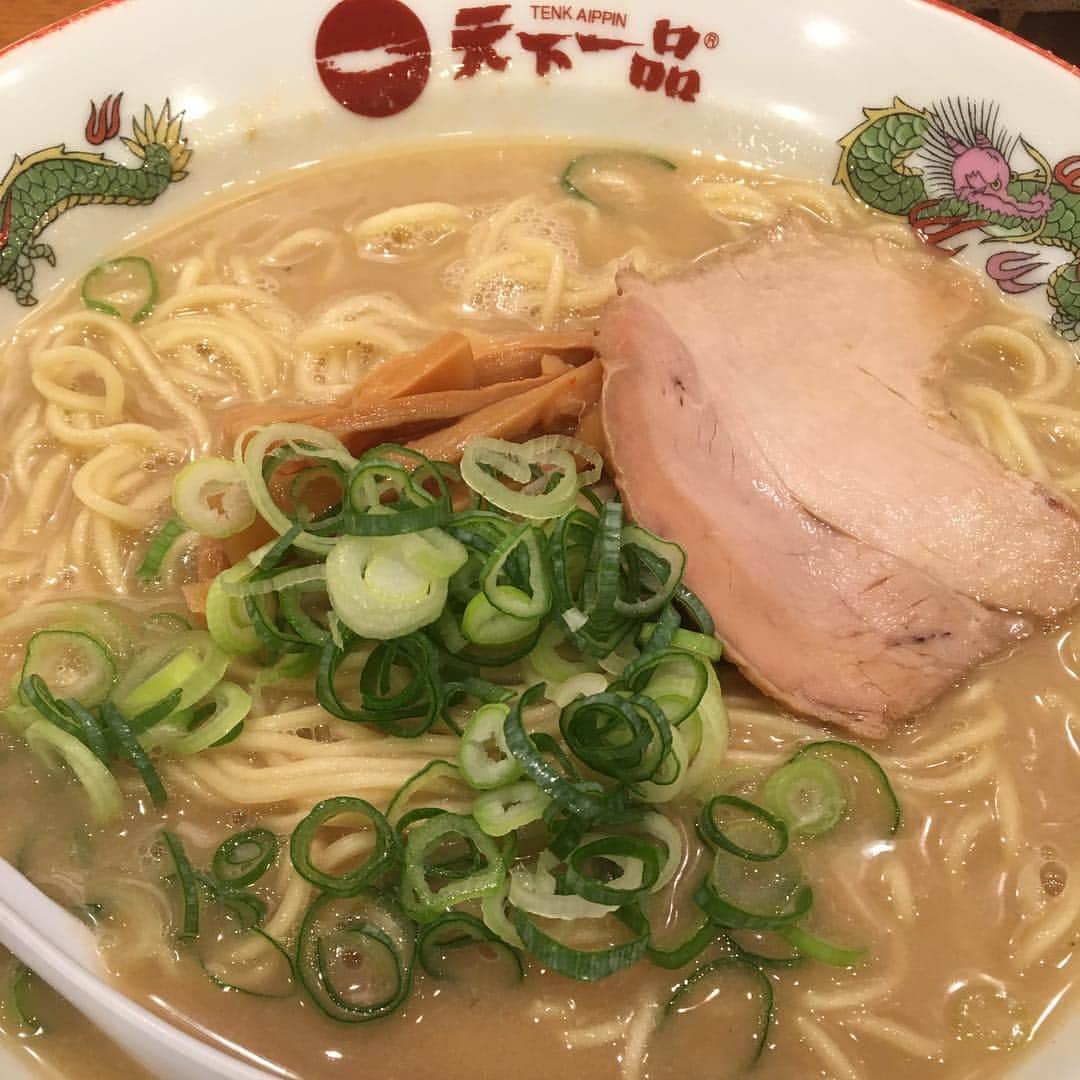松本誠治のインスタグラム：「‪怒りの天下一品、大宮東口店。イライラしてやった。後悔はしてない。‬」