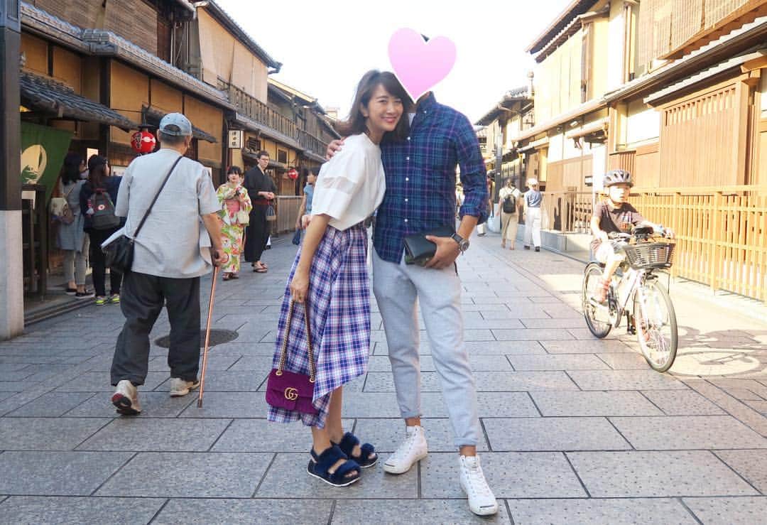 Mai Wakimizuさんのインスタグラム写真 - (Mai WakimizuInstagram)「昨日の京都、主人とチェックでリンクコーデ＼(^o^)／浴衣を着たカップルやご夫婦の方が多く、京都ならではの光景にほのぼのでした♡ #wakkinstyle#リンクコーデ#京都#kyoto」9月4日 7時43分 - wakkin__m