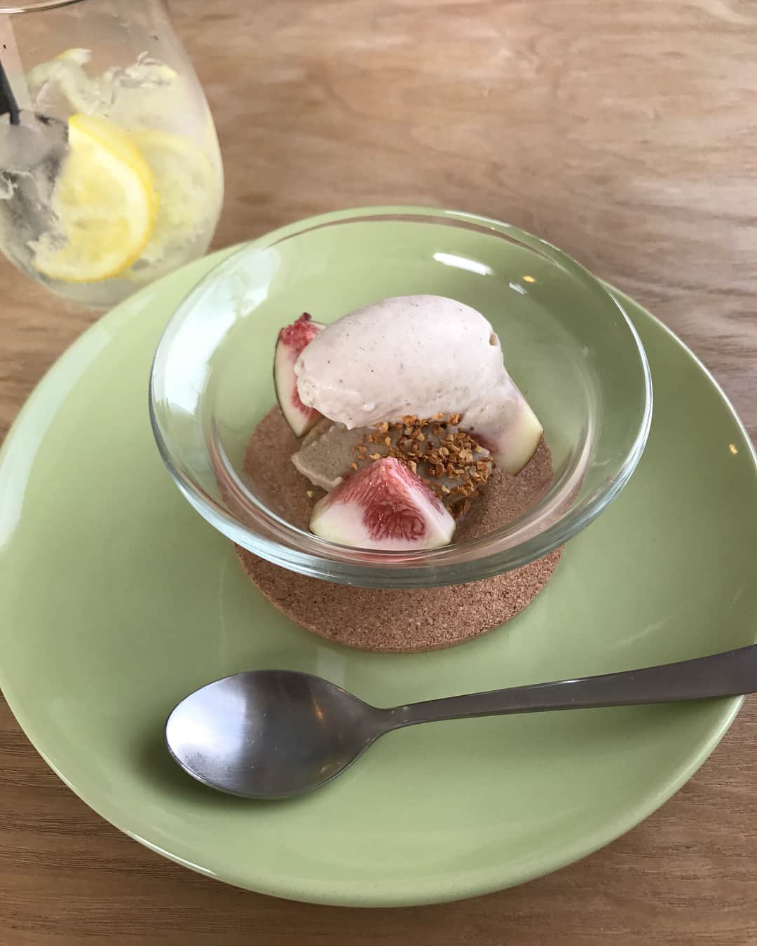 青木美緒のグルメインスタ