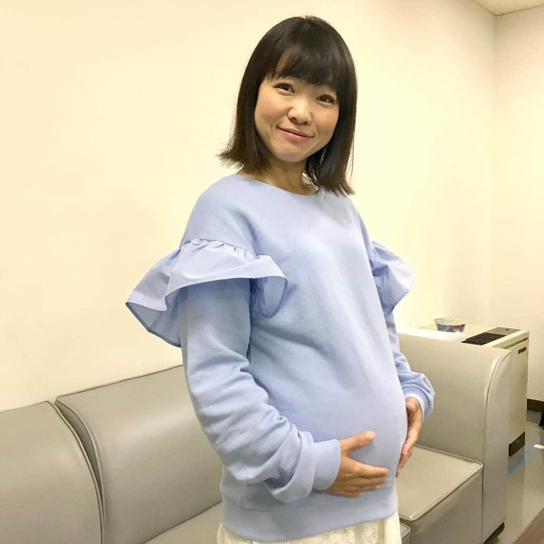 日本テレビ「ウチの夫は仕事ができない」のインスタグラム：「今週放送の9話は…8話から3か月経ったところから始まります。妊婦さんのお腹もご覧の通り…😳‼️ #ウチの夫 #イモトアヤコ 涙の9話😢予告動画公開中🍀」