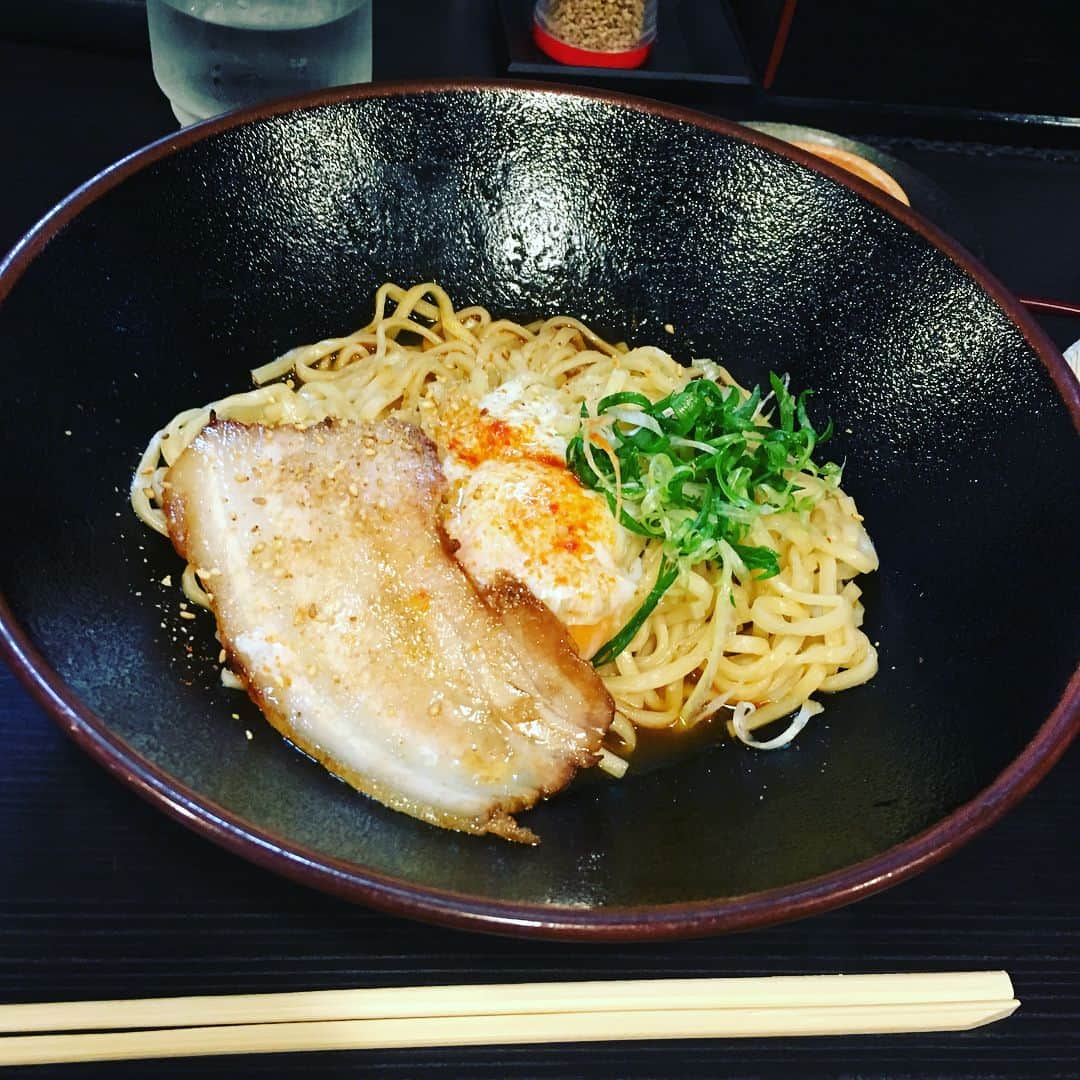 高橋樹也さんのインスタグラム写真 - (高橋樹也Instagram)「桒原さんとまぜ麺食べましたー！ めっちゃおいしかった✌️ ごちそうさまでした！」9月4日 20時50分 - mikiyaaa_t