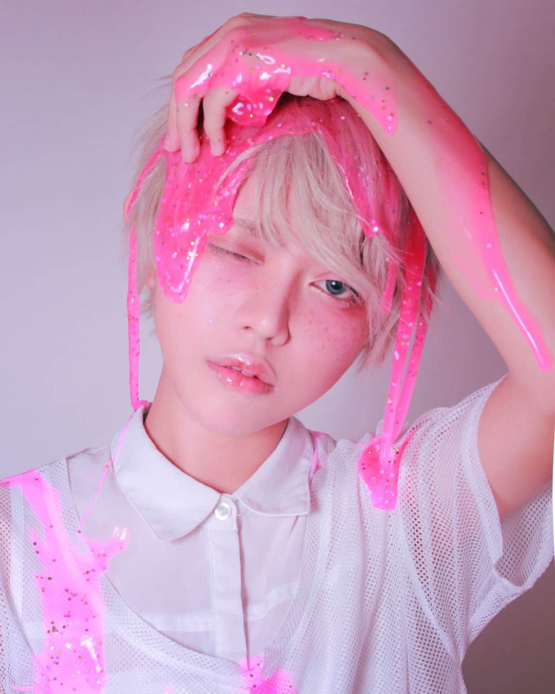 松竹ねじめのインスタグラム：「トロケルダンシ🍬  photo/N!NA studio/川崎撮影スタジオ  #創作 #創作コスプレ #original #originalcosplay #オリジナル #オリジナルコスプレ #コスプレ #コスプレイヤー #cosplay #cosplayer #japanesecosplay」