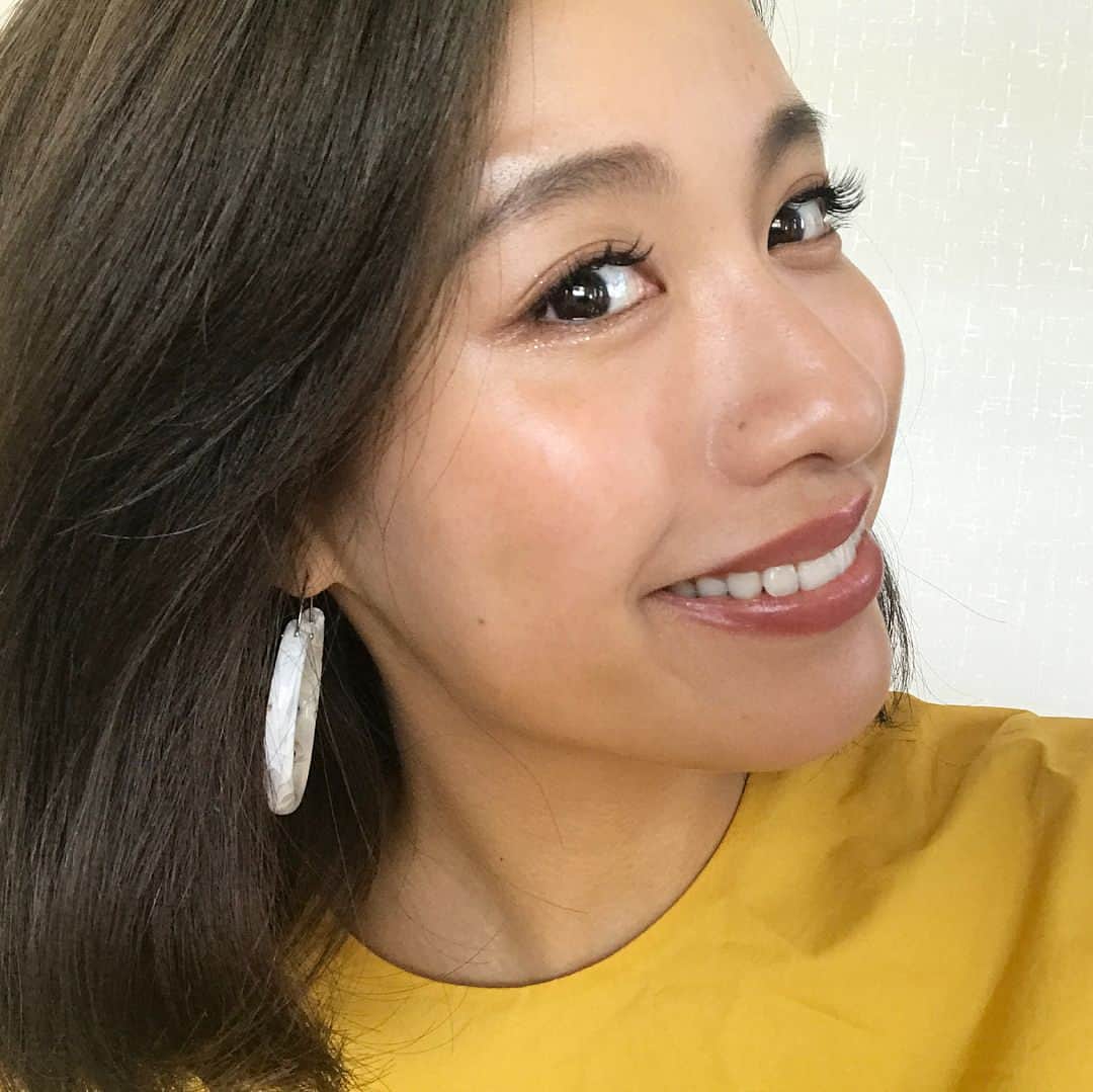 小西翼さんのインスタグラム写真 - (小西翼Instagram)「. ファンデーションその時の  雰囲気で変えるんですが 北海道に持って行ってずっと  使ってたファンデーションは  美容液成分のお陰でうるつや  がすごっ🙄てなった💗💗 @est_jp . しかも、崩れにくい!! .  #エスト#美容液ファンデーション  #うるおい艶肌 #艶肌ずっとつづく  #ナチュラルメイク#メイク#コスメ #ファンデーション #茶花 #ベースメイク#コスメマニア  #化粧下地#カバー力#透明肌 #エスト_PR」9月6日 16時29分 - tucha_k