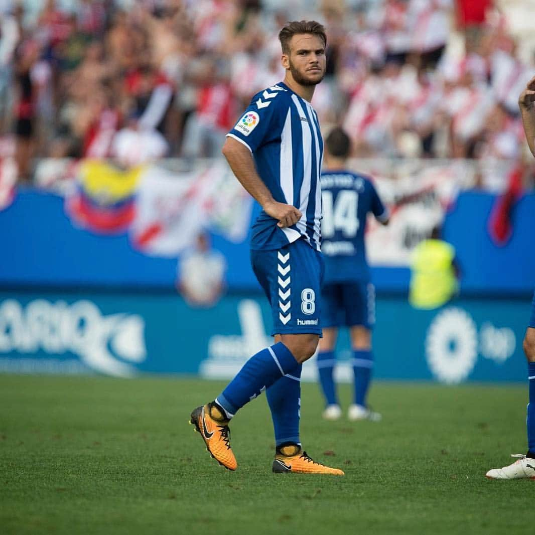 カルロス・カルボネルのインスタグラム：「Hoy empieza la Copa del Rey!!👏🏼🙌🏼 📍Artés Carrasco 🆚Córdoba CF」