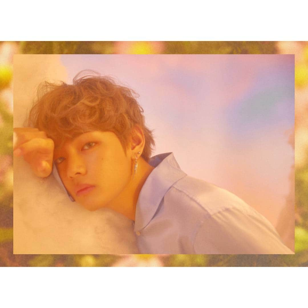 BTSさんのインスタグラム写真 - (BTSInstagram)「#BTS #방탄소년단 #LOVE_YOURSELF 承 'Her' Concept Photo O version」9月7日 0時00分 - bts.bighitofficial