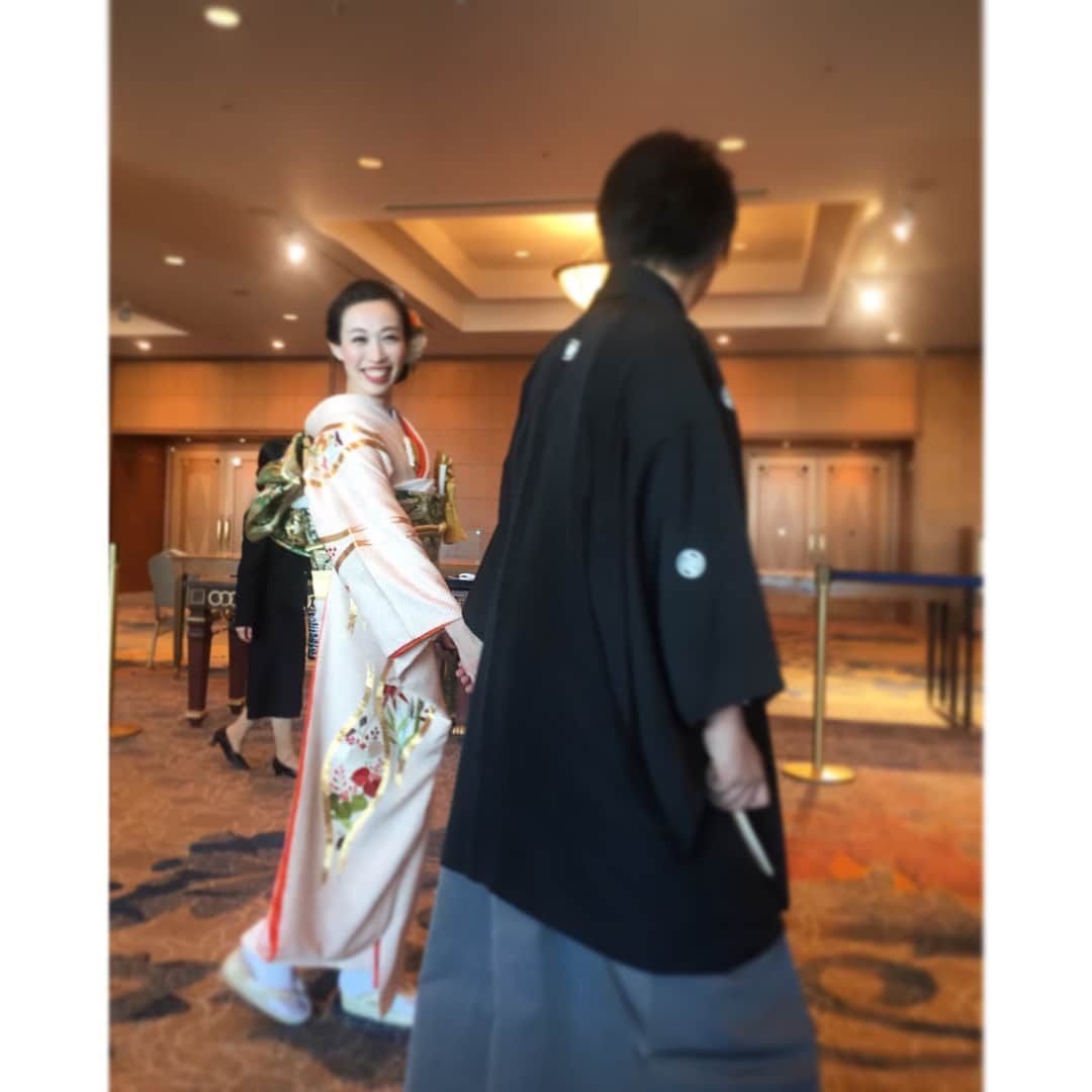 彩星りおんのインスタグラム：「my bestie's wedding ceremony and party in Nagoya😭💍 We have been friends since I was 14.  Tomo and I have spent wonderful times and overcame painful times too.  Tomo chan, I wish for your happiness!💓always😌  同期の朋ちゃんの結婚式💕 受験生の頃から知っていて、お互い「あんたと居ても全く気つかわへんわぁ〜」と言い合う仲。いつもふざけてばっかりやけど、この日の朋ちゃんは今まで見た中で1番美しく輝いてました✨😢 大好きな朋ちゃん、末長くお幸せにね💗 #weddingceremony #Nagoya #bestie #wedding #happy #bride #beautiful #kimono #japanesestyle #japan #lifeinjapan  #光海舞人  #結婚式 #いつまでも親友」