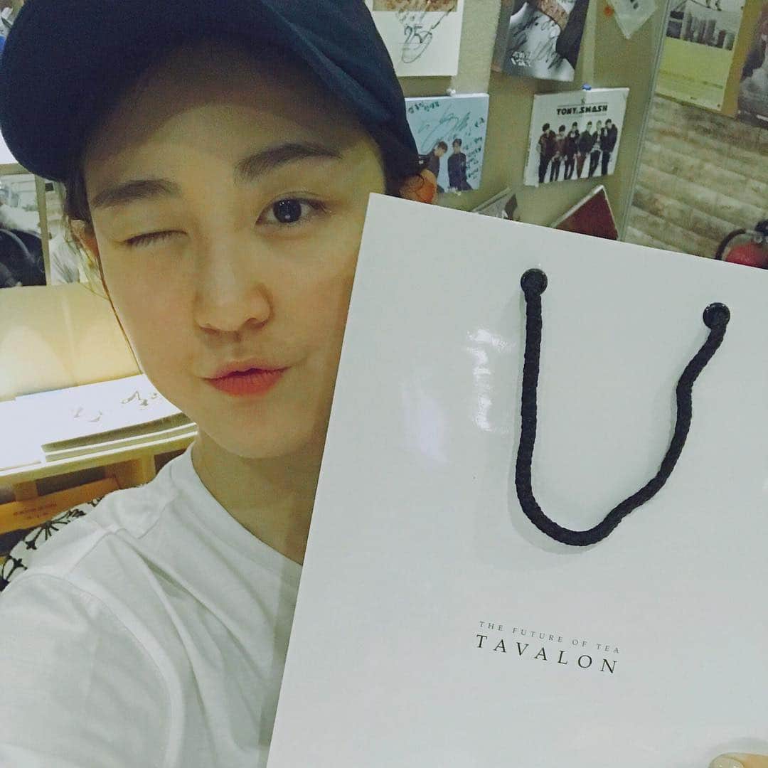 オ・ヨンギョン さんのインスタグラム写真 - (オ・ヨンギョン Instagram)「항상 감동주시는 염쌤💕 사랑하고 존경하고 감사합니다😍」9月7日 19時10分 - seoin_han