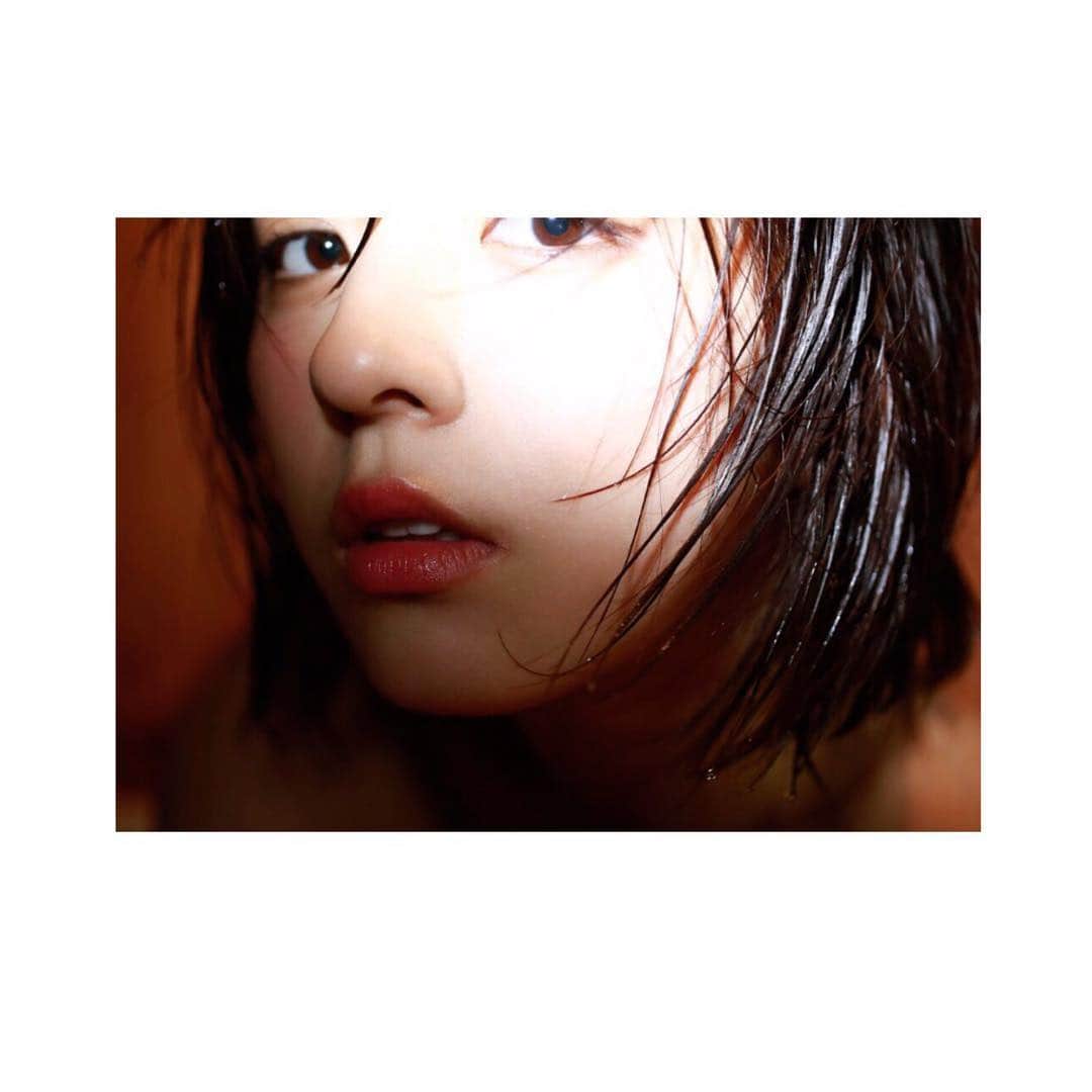 柳ゆり菜さんのインスタグラム写真 - (柳ゆり菜Instagram)「光と影の自分」9月7日 23時48分 - yurinayanagi__