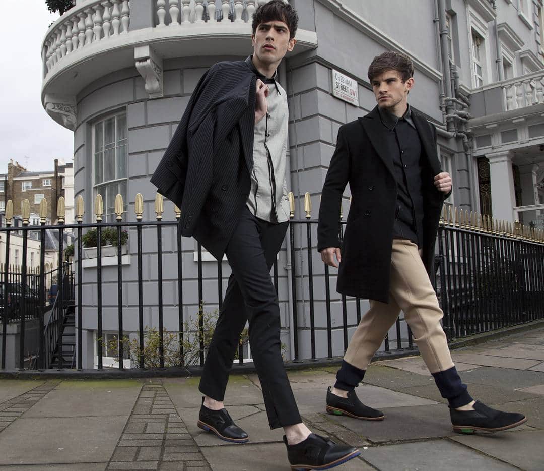 フィンスクのインスタグラム：「FINSK Men's shoes out in London #FINSKshoes #architecture #London」