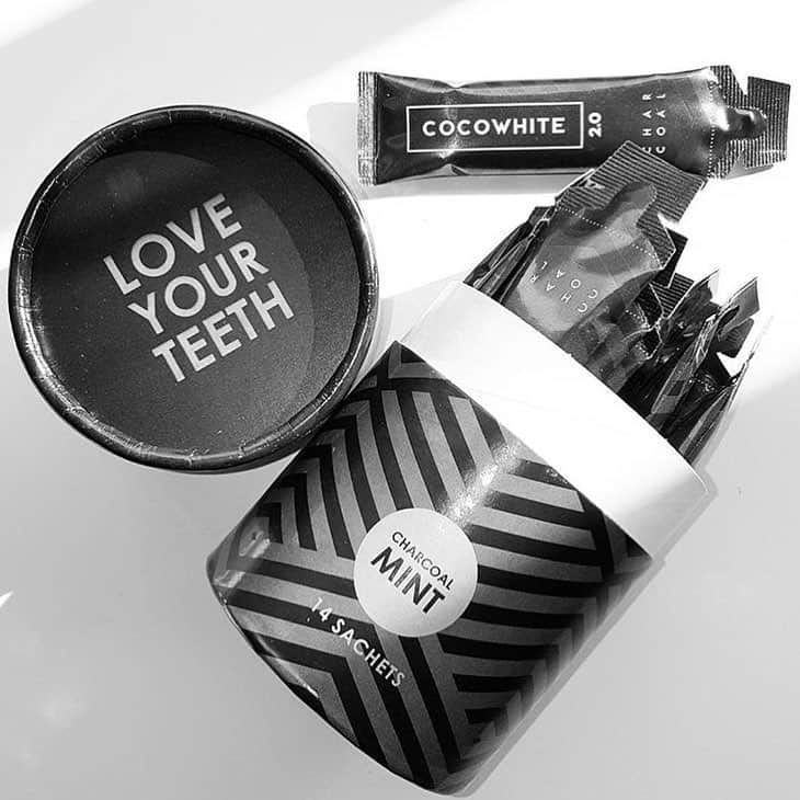 CocoWhiteのインスタグラム：「Thanks for the snap @aifstagram we look forward to seeing your results! #loveyourteeth」