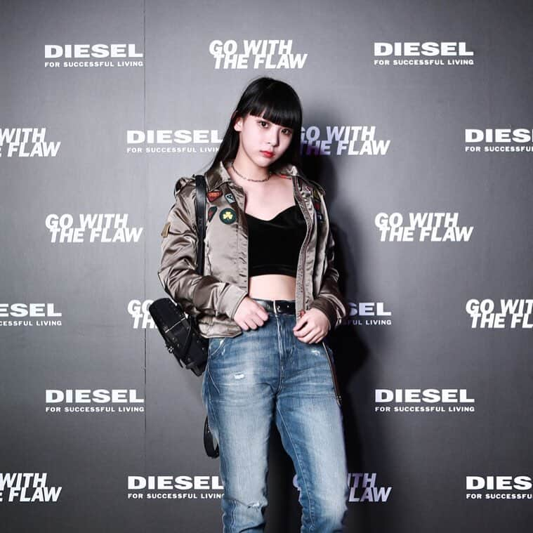 ミチさんのインスタグラム写真 - (ミチInstagram)「DIESELのパーティーに行ってきました❤️❤️ ジャケットもデニムもDIESEL👖 とてもお気に入り #gowiththeflow #diesel」9月9日 0時36分 - mi0306chi