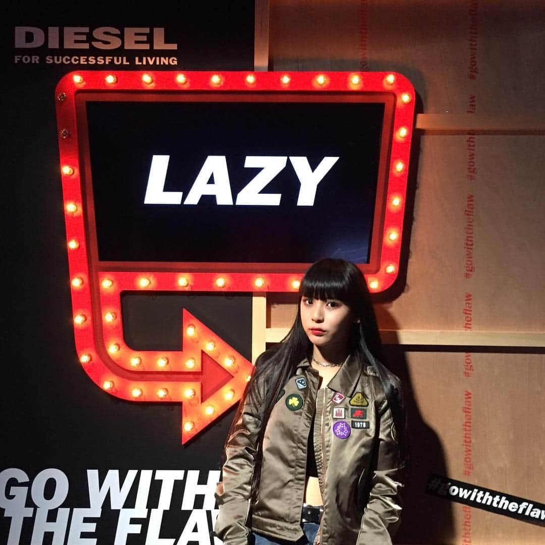 ミチさんのインスタグラム写真 - (ミチInstagram)「怠惰、、 #gowiththeflow #diesel」9月9日 0時59分 - mi0306chi