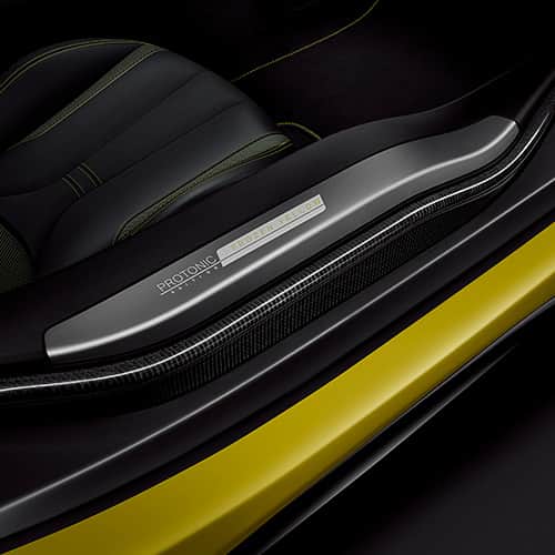 BMW Japanさんのインスタグラム写真 - (BMW JapanInstagram)「. 異端を極めた存在。異彩を放つ走り。 . 表面の光沢を抑えたマットな質感。 そして、黄色と黒の眩いほど鮮やかなコントラスト。 BMW i8 Protonic Frozen Yellow、全国限定4台。 . #BMW #BMWJapan #駆けぬける歓び #i8 #Yellow #Edition #ProtonicFrozenYellow #BMWTMS #TMS2017 #TokyoMotorShow #TokyoMotorShow2017 #BMWWorld #BMWPost #BMWgram #BMWlovers #BMWlife #BMWlove #BMWforlife #BMWcar」10月4日 18時47分 - bmwjapan