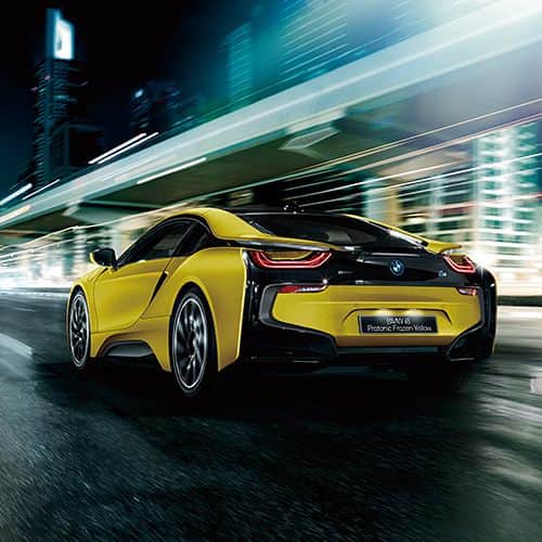 BMW Japanさんのインスタグラム写真 - (BMW JapanInstagram)「. 異端を極めた存在。異彩を放つ走り。 . 表面の光沢を抑えたマットな質感。 そして、黄色と黒の眩いほど鮮やかなコントラスト。 BMW i8 Protonic Frozen Yellow、全国限定4台。 . #BMW #BMWJapan #駆けぬける歓び #i8 #Yellow #Edition #ProtonicFrozenYellow #BMWTMS #TMS2017 #TokyoMotorShow #TokyoMotorShow2017 #BMWWorld #BMWPost #BMWgram #BMWlovers #BMWlife #BMWlove #BMWforlife #BMWcar」10月4日 18時47分 - bmwjapan