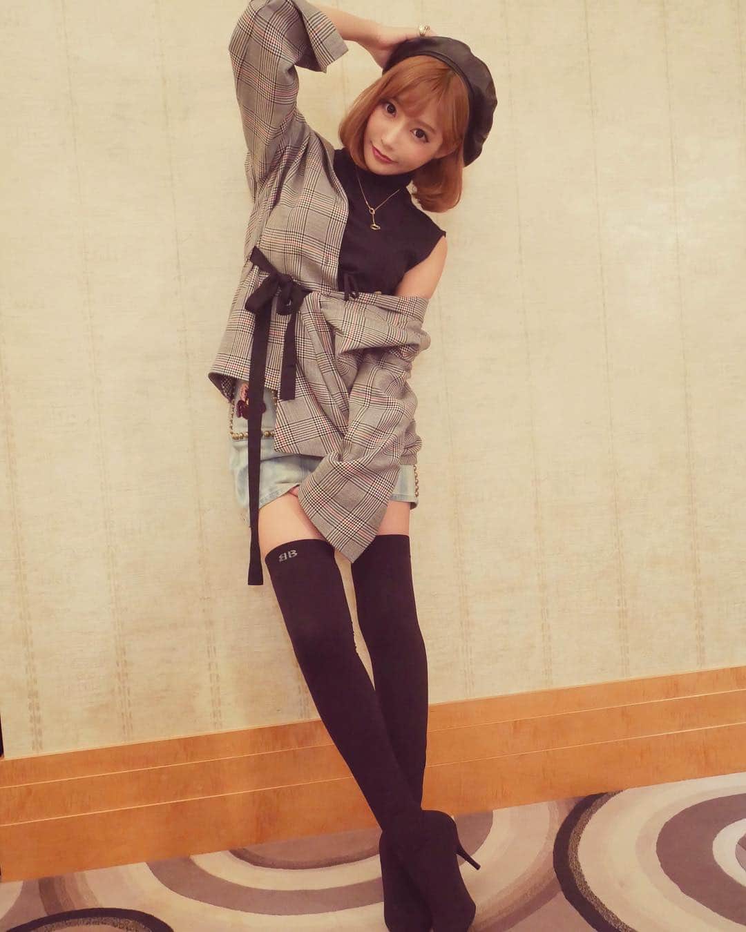 明日花キララのインスタグラム：「もうブーツ👢👢 #ootd #タグ」