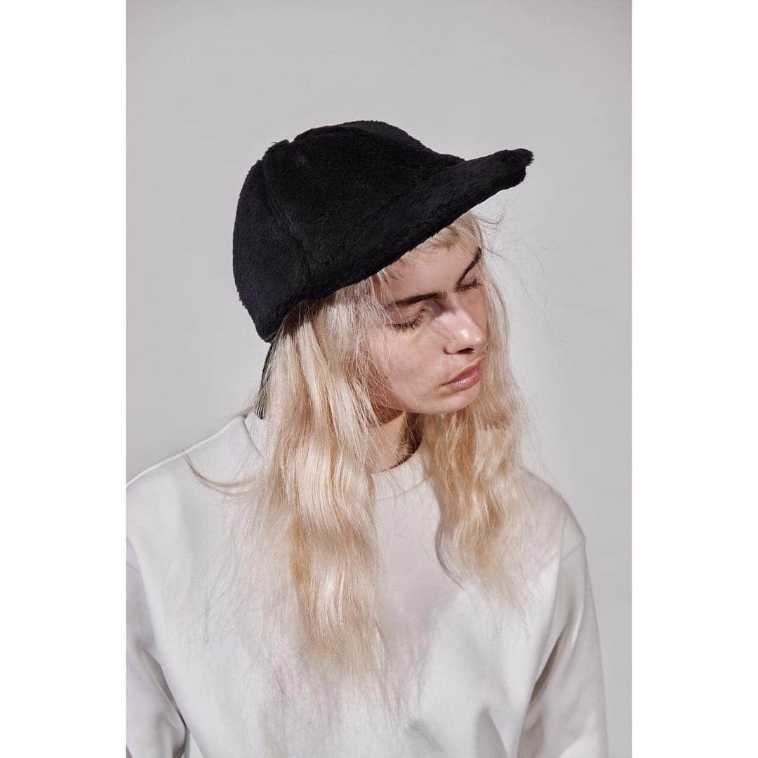 SARIA FEMMEのインスタグラム：「SARIA FEMME 2017AW COLLECTION 【STRETCH BOA CAP】 ・COLOR-Navy/Black/Orange ・SIZE-Free(UNISEX)」
