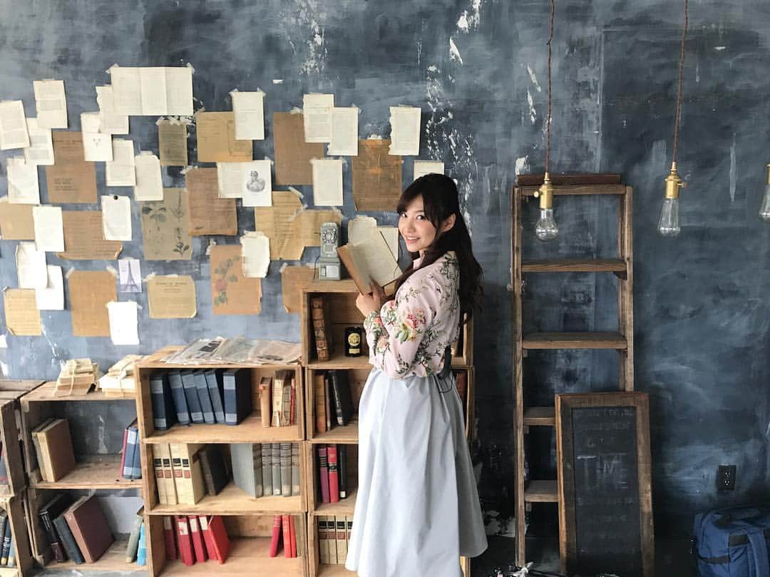 津島衣里さんのインスタグラム写真 - (津島衣里Instagram)「王様のデザートの収録。オフショット。 先週のオンエア、ご覧いただけましたか☺️？ ▶︎つしえりブログ https://lineblog.me/tsushimaeri/archives/8357122.html ▶︎王様のデザート http://www.tbs-v.co.jp/works/archives/desert.html ▶︎CHANEL ガブリエルシャネル https://mobile.chanel.com/ja_JP/fragrance-beauty/fragrance/c/gabrielle-chanel.html #王様のデザート #王様のブランチ #TBS #OA  #シャネル #フレグランス #ガブリエル #ガブリエルシャネル #CHANEL #fragrance #つしえり #津島衣里」10月5日 15時32分 - eritsushima_official