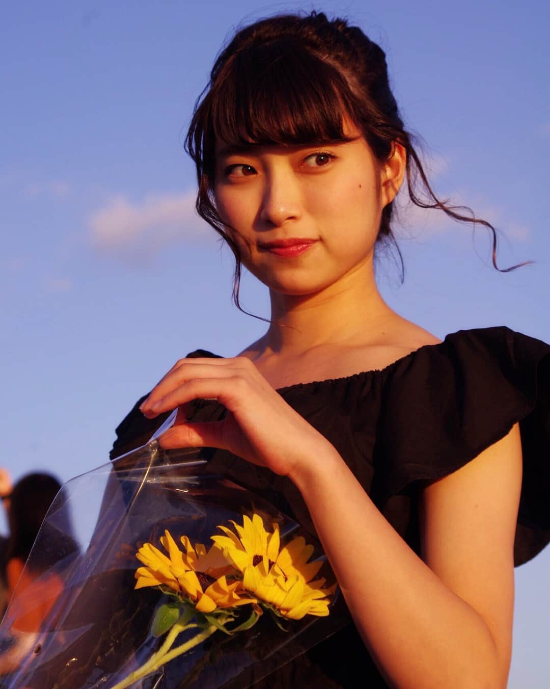 高木祐希のインスタグラム：「. 本選まであと１ヶ月。 🌹11月5日(日) 🌹 ▷13時00分 開場 ▷14時00分 開演 まってます♡ @ 学習院大学 百周年記念館 . 当日を笑顔で迎えられるよう 最後まで全力で頑張りますので 応援よろしくお願い致します👀🎌🙏🏻 . 本日も(@yuki_17no4 )から 投票して頂けると嬉しいです♡ #ミス学習院」