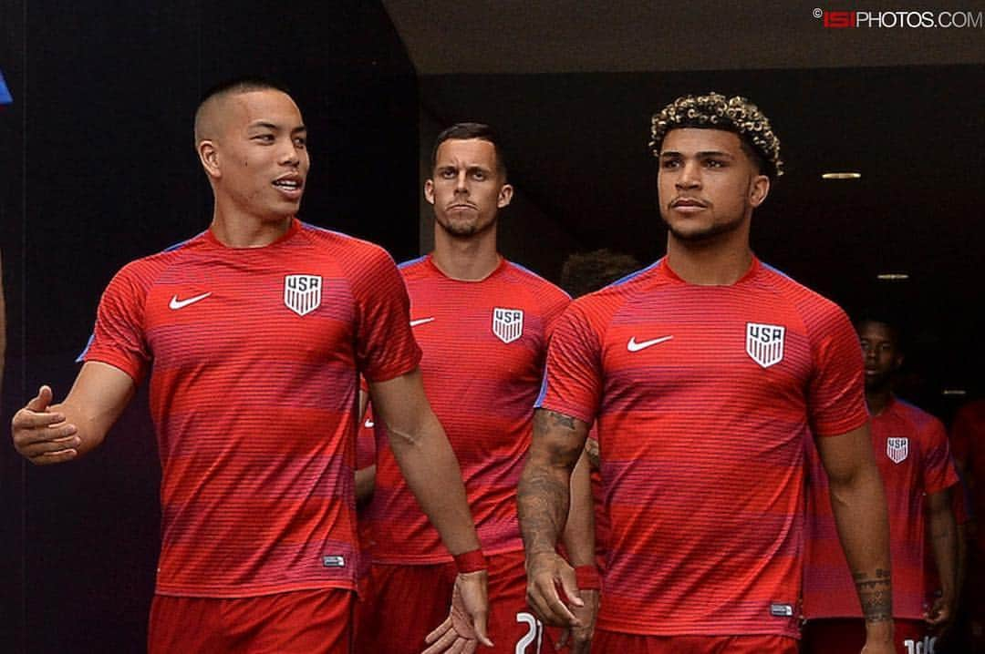 ボビー・ウッドのインスタグラム：「Gameday 🇺🇸#morningwood #usmnt」