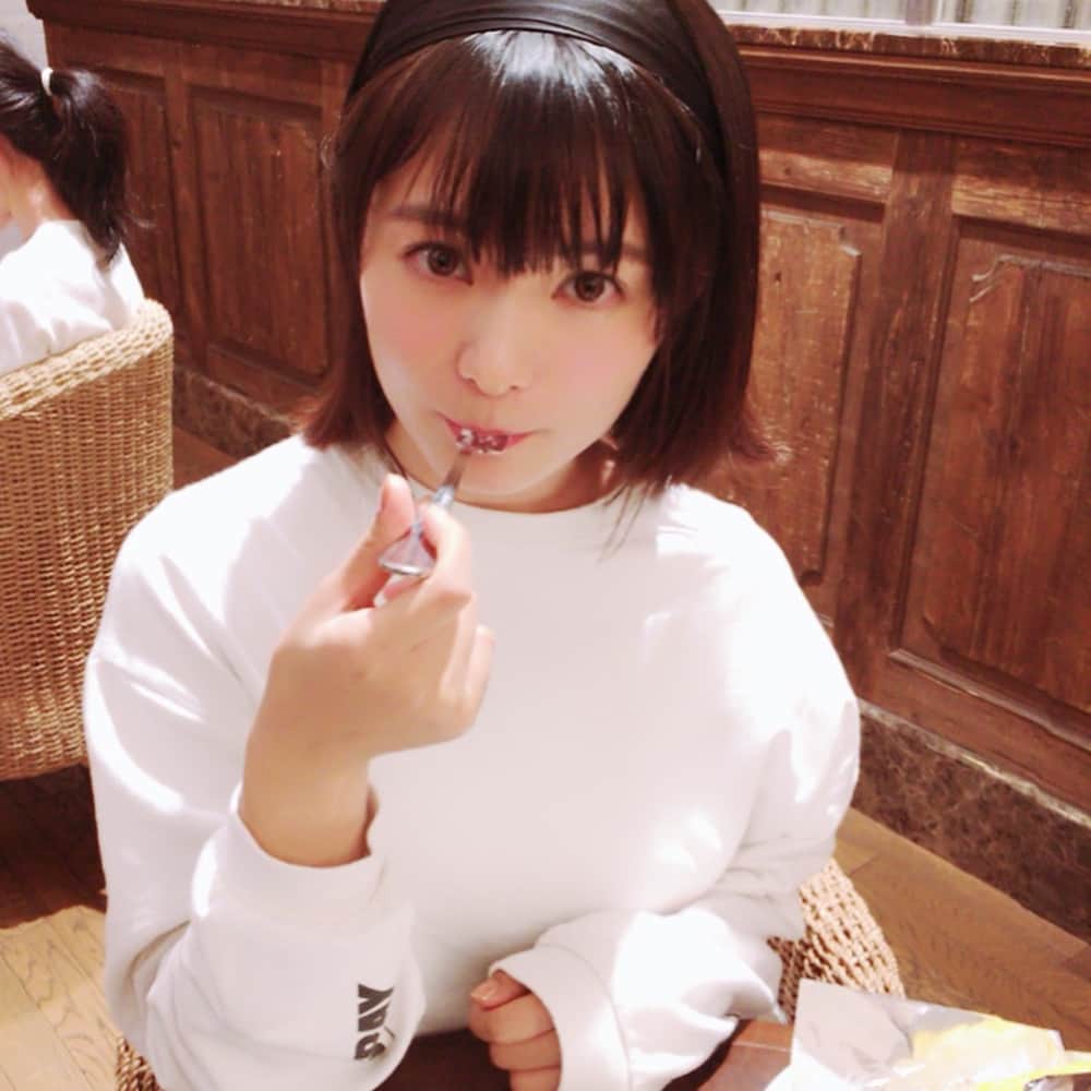 星名美津紀さんのインスタグラム写真 - (星名美津紀Instagram)「ずーっと食べてたい☺️😋😍🍰 #幸せ #ケーキ #harbs🍰」10月7日 16時17分 - hoshina_mizuki