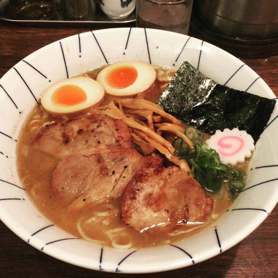 掛貝梨紗のグルメインスタ