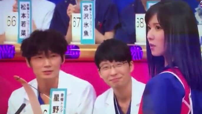 松岡茉優（ファンアカウント）のインスタグラム：「🌼出演情報🌼 今日放送の「ど夜中フェス」に、松岡茉優さんが MCとして出演します！ 🌹25:30からフジテレビで放送です🌹  #松岡茉優  #ど夜中フェス」