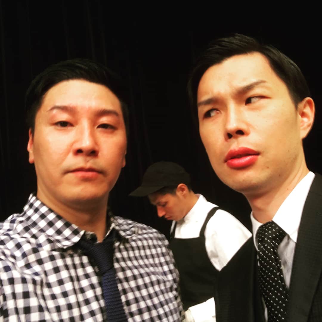 長田庄平のインスタグラム：「オールカター感謝祭楽しかったー！また呼んでもらえるように頑張ろう▼* #向井と一緒に出たかった #岩井しかいない #でも #金田夫妻に会えたの嬉し #竹内涼真くんと話せたの嬉し #松岡茉優ちゃんと話せたの嬉し #IKKOさんには本当に感謝祭 #オールスター感謝祭 #チョコレートプラネット」