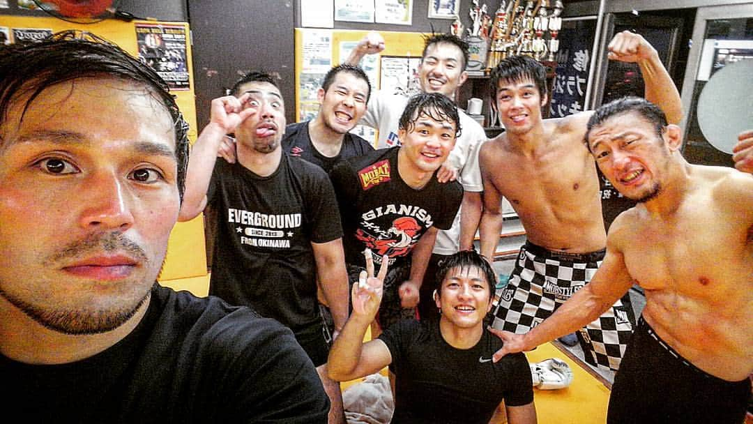 川尻達也さんのインスタグラム写真 - (川尻達也Instagram)「夜はパラエストラ松戸でMMAスパー。 サウスポーたくさんで今回の試合に向けてめちゃくちゃお世話になりました。 感謝。  日付け変わって10/15RIZIN福岡大会まで残り1週間。  全てを懸けてリングに上がる‼ 俺の生き様を観てくれ。 よろしく。」10月8日 2時08分 - crusher_mma