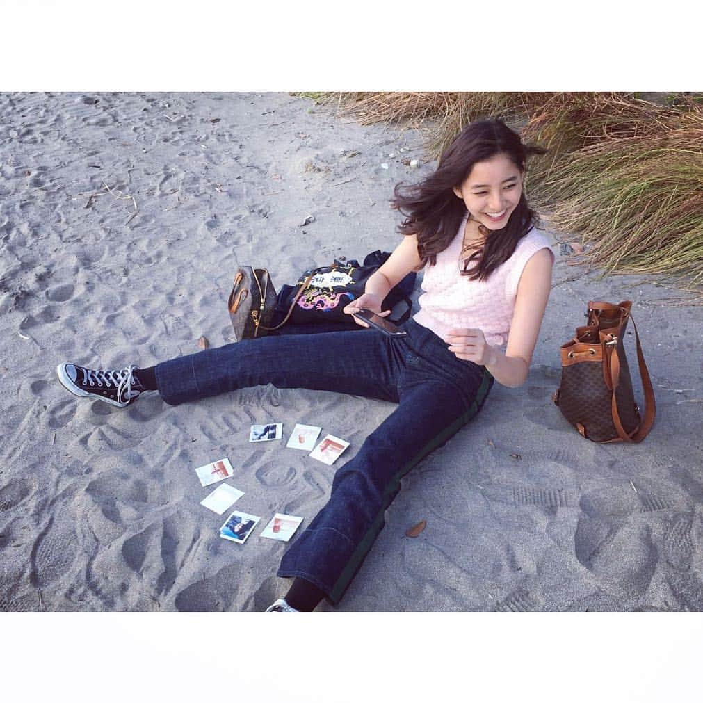 新木優子さんのインスタグラム写真 - (新木優子Instagram)「海行きたいなぁ🤤 砂浜に座ってのんびりしたい🤤」9月14日 12時53分 - yuuuuukko_