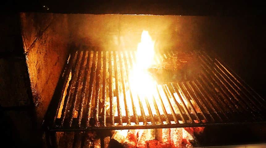 山名裕子さんのインスタグラム写真 - (山名裕子Instagram)「. お肉をモリモリ食べて パワーチャージ✨✨ . とても美味しくて ペロリといただきました✨ . 店内はなんとなく懐かしい雰囲気でこころ温まりました♡ . 心の潤いのために 赤みのお肉はとてもオススメですよ✨ . #CHACOあめみや#ちゃこあめみや#ステーキ#千駄ヶ谷#お肉#肉#パワーチャージ#心の潤い#ガッツリ#美味しい#満腹満足#ご馳走さまでした#Instagram」9月14日 22時28分 - yukoyamana