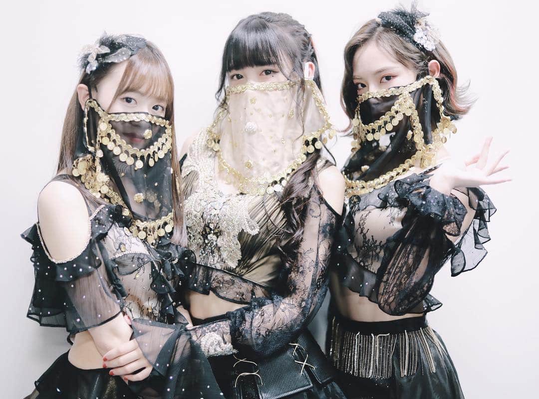 KIKIのインスタグラム：「蒙面中东💃🏻」