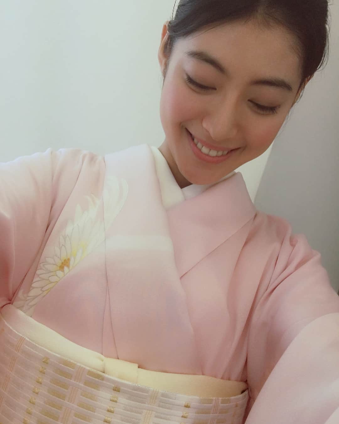 瀧本美織のインスタグラム：「#美しいキモノ#2017#秋#菊#瀧本美織」