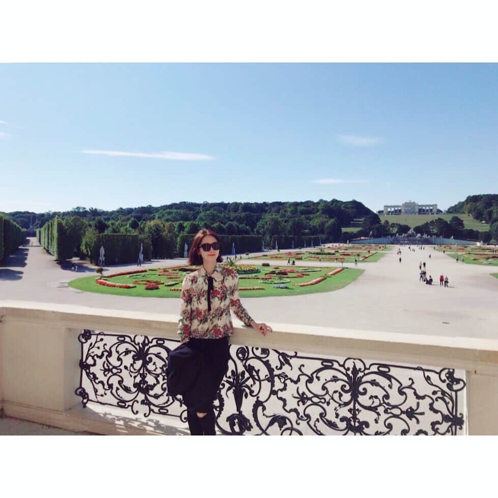 ユナさんのインスタグラム写真 - (ユナInstagram)「Vienna❣️ #융스타그램」9月15日 16時26分 - yoona__lim